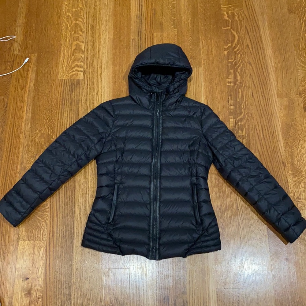 EUC MK Michael Kors packable black down jacket M